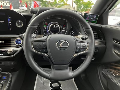 2021 Lexus LS photo 14