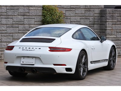 2018 Porsche 911 thumbnail 19