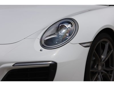 2018 Porsche 911 thumbnail 28