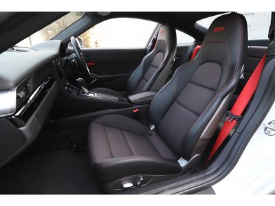 2018 Porsche 911 thumbnail 41
