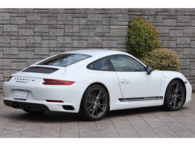 2018 Porsche 911 photo 2