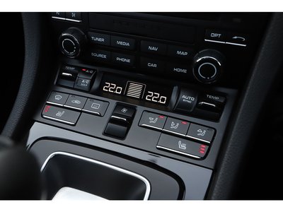 2018 Porsche 911 thumbnail 51
