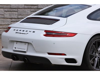 2018 Porsche 911 thumbnail 30