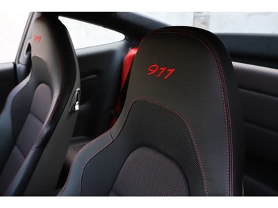 2018 Porsche 911 thumbnail 42
