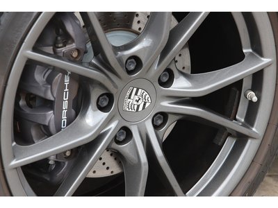 2018 Porsche 911 photo 9