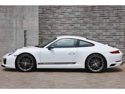 2018 Porsche 911 thumbnail 23