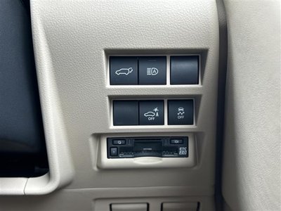 صورة 30 لـ 2025 Toyota LAND CRUISER 300