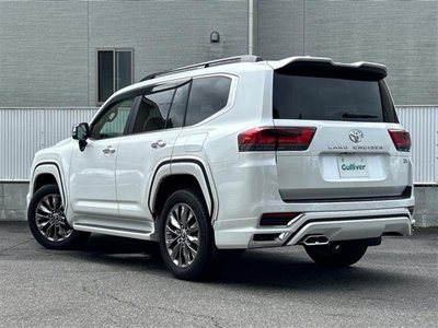 صورة 41 لـ 2025 Toyota LAND CRUISER 300