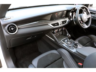 2019 ALFA Romeo STELVIO — фото 16