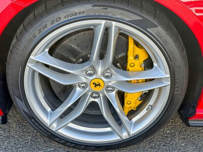 2018 Ferrari 812 SUPERFAST 照片 9