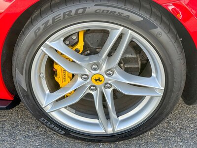 2018 Ferrari 812 SUPERFAST 照片 10