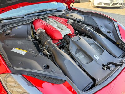 2018 Ferrari 812 SUPERFAST 照片 36