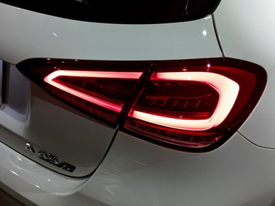صورة 11 لـ 2021 Mercedes-BENZ A-CLASS AMG