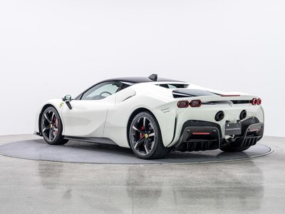 صورة 7 لـ 2021 Ferrari SF90 STRADALE