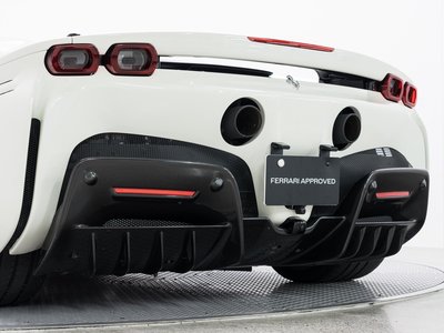 2021 Ferrari SF90 STRADALE 照片 23