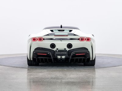 صورة 6 لـ 2021 Ferrari SF90 STRADALE