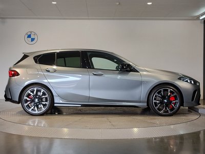 صورة مصغرة 11 لـ 2025 BMW 1 SERIES