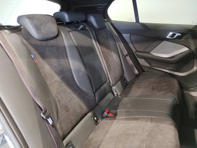 صورة مصغرة 37 لـ 2025 BMW 1 SERIES