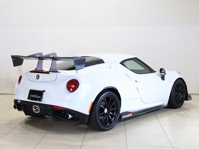 2015 ALFA Romeo 4C — фото 2