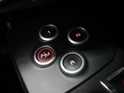 صورة 28 لـ 2015 ALFA Romeo 4C