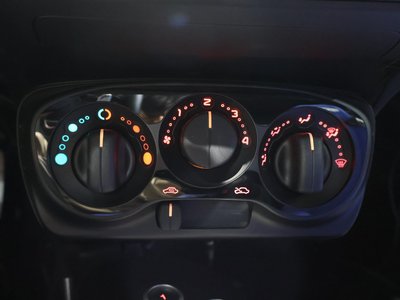 صورة 26 لـ 2015 ALFA Romeo 4C