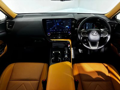 2022 Lexus NX — фото 16