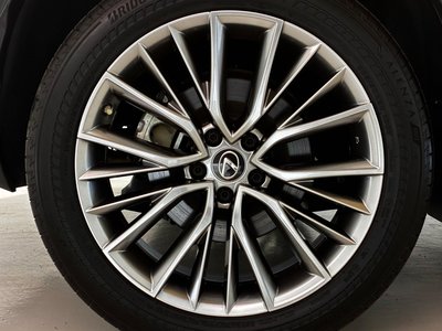 2022 Lexus NX — фото 10