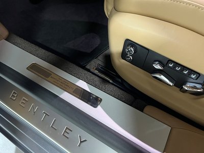 صورة 9 لـ 2021 Bentley FLYING SPUR