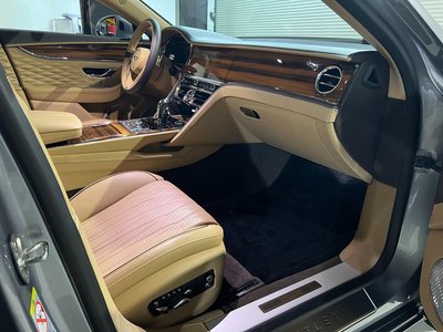 صورة 13 لـ 2021 Bentley FLYING SPUR