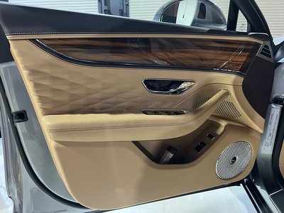 صورة 6 لـ 2021 Bentley FLYING SPUR