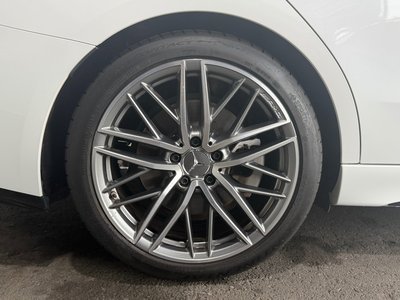 2023 Mercedes-BENZ C-CLASS AMG thumbnail 22