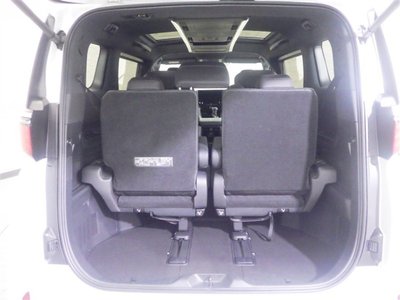 2024 Toyota ALPHARD — фото 31