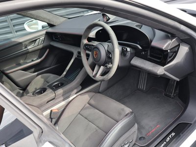 2022 Porsche TAYCAN thumbnail 19