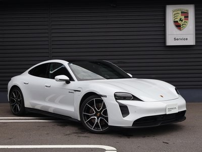 2022 Porsche TAYCAN photo 4