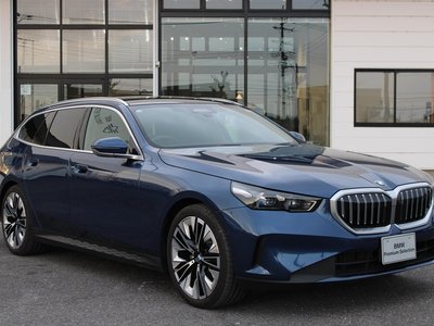 2025 BMW 5 SERIES TOURING thumbnail 17