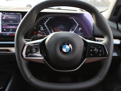 2025 BMW 5 SERIES TOURING thumbnail 65