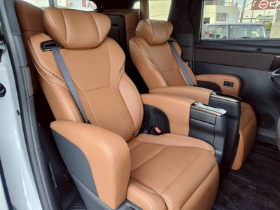 2025 Toyota VELLFIRE photo 12