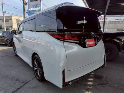 2025 Toyota VELLFIRE photo 7