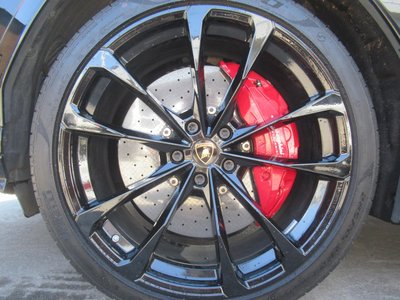 2019 Lamborghini URUS 照片 20