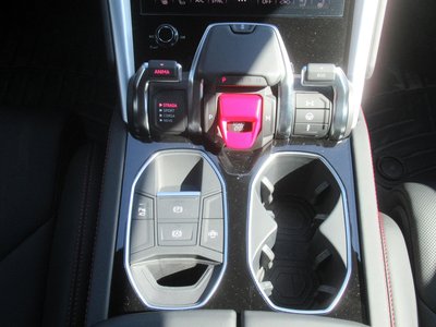2019 Lamborghini URUS 照片 6