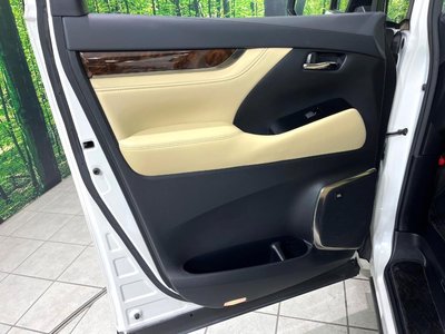 صورة 55 لـ 2021 Toyota ALPHARD