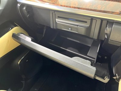 صورة 58 لـ 2021 Toyota ALPHARD