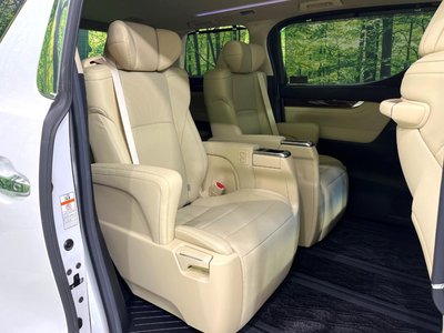 صورة 9 لـ 2021 Toyota ALPHARD