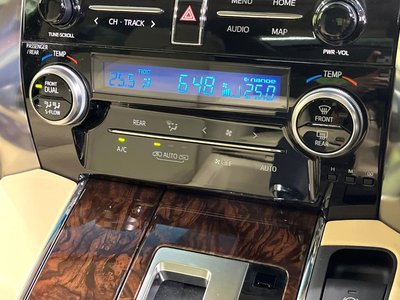 صورة 36 لـ 2021 Toyota ALPHARD