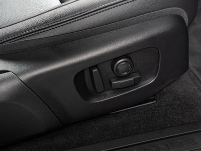 2026 LAND Rover RANGE ROVER EVOQUE photo 9