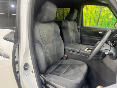 2025 Toyota ALPHARD — фото 8