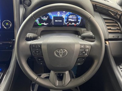 2025 Toyota ALPHARD — фото 12