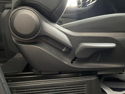2025 Toyota ALPHARD — фото 34
