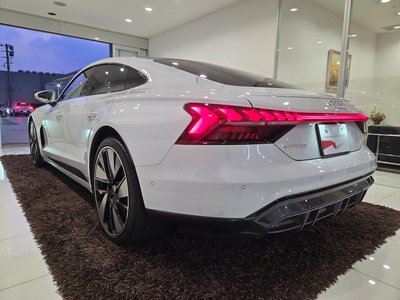 2024 AUDI E-TRON GT QUATTRO 照片 14