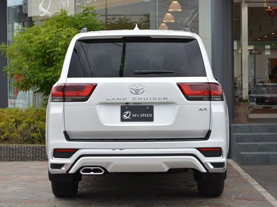 2024 Toyota LAND CRUISER 300 photo 39